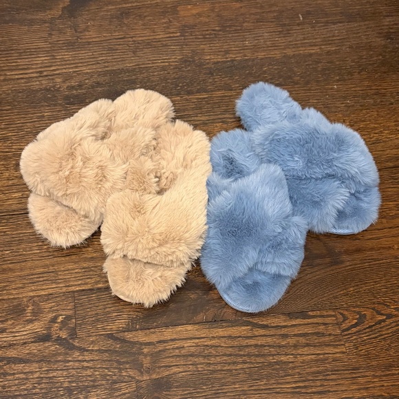 Faux Fur Slipper Bundle Set of 2, Size 5 - 6 - Picture 2 of 12